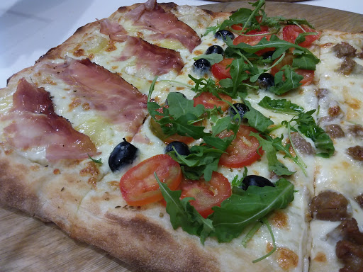 Pizzeria dasporto Vado al Massimo in Gragnano Trebbiense, Provincia di Piacenza
