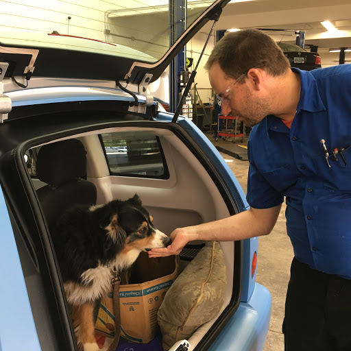 Auto Repair Shop «Green Drop Garage - Moreland», reviews and photos, 5321 SE 28th Ave, Portland, OR 97202, USA