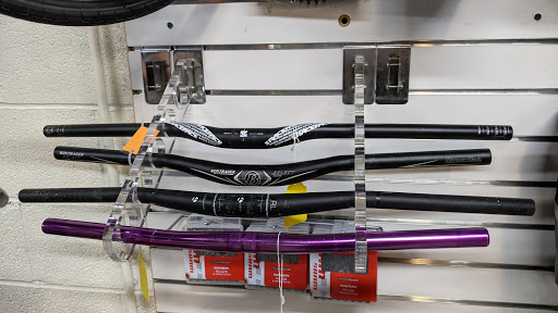 Used Bicycle Shop «Community Bikes», reviews and photos, 405 Avon St, Charlottesville, VA 22902, USA