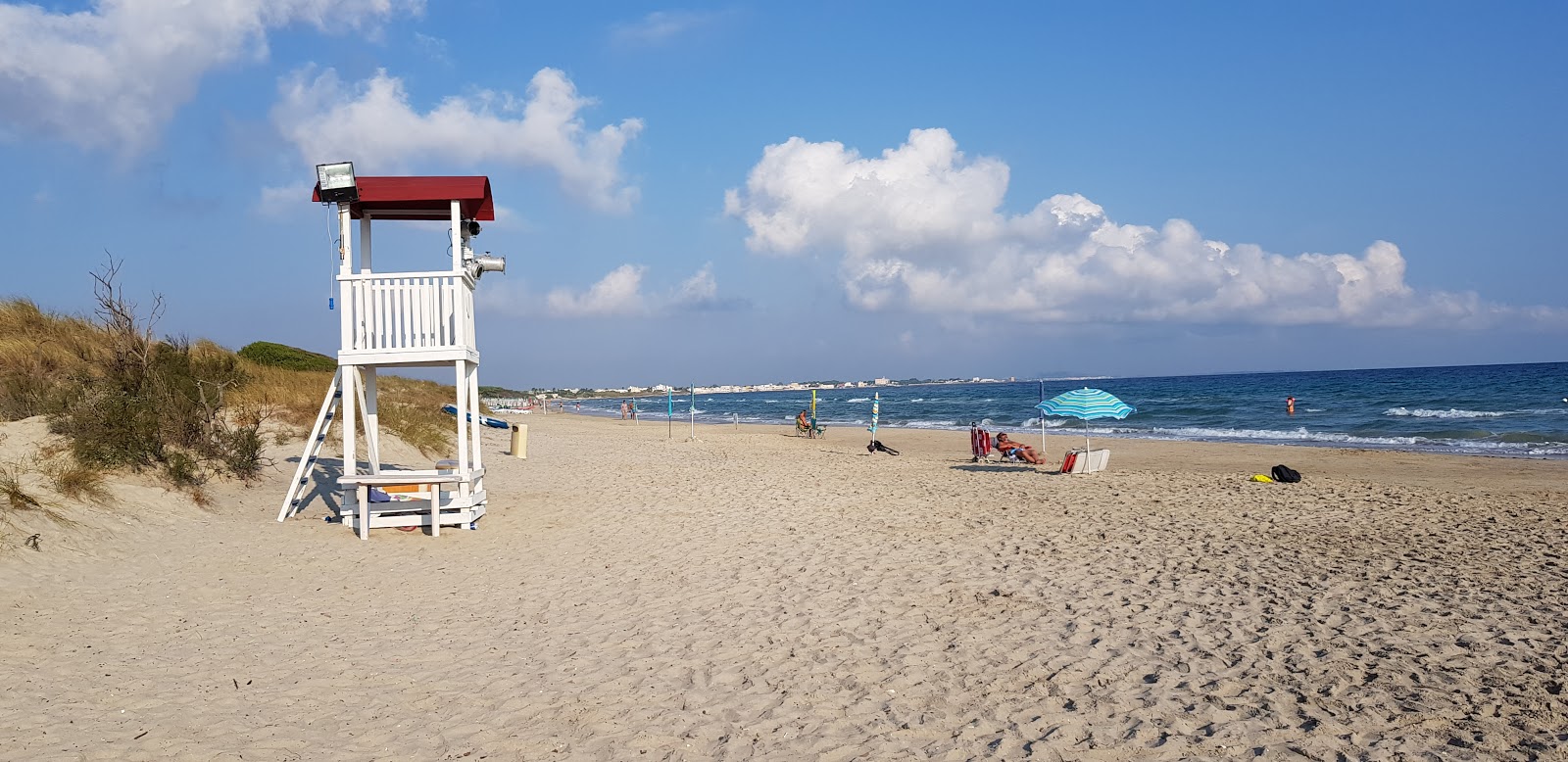 Foto de Spiaggia di Torre Rinalda localizado em área natural