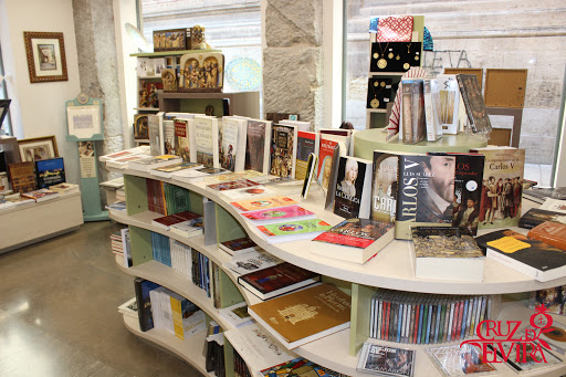 Libreria Cruz De Elvira