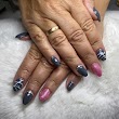 Nageldesign u.dekostraeusse