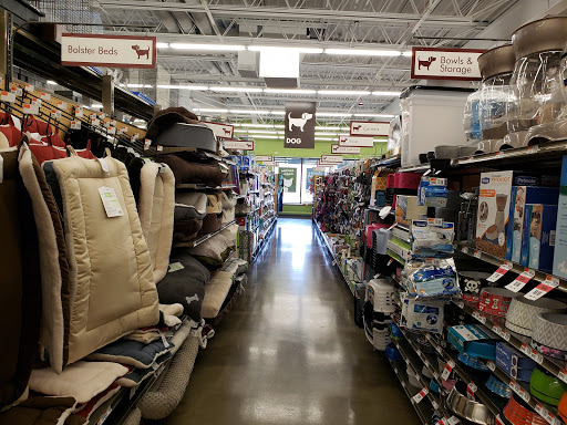Pet Supply Store «Pet Supplies Plus», reviews and photos, 9 Waukegan Rd, Deerfield, IL 60015, USA