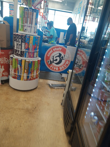 Variety Store «Five Below», reviews and photos, 6198 Little River Turnpike, Alexandria, VA 22312, USA