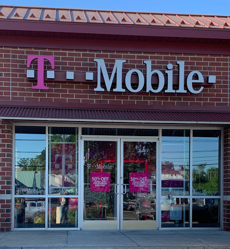 T-Mobile, 1884 S State Rd, Upper Darby, PA 19082, USA, 
