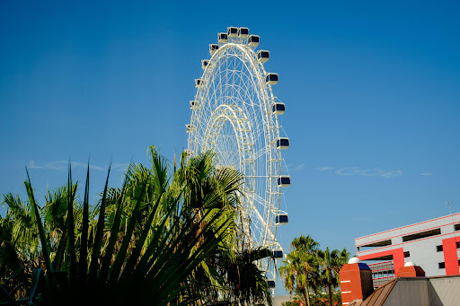 Holiday Inn Express & Suites Orlando at Seaworld, an IHG Hotel