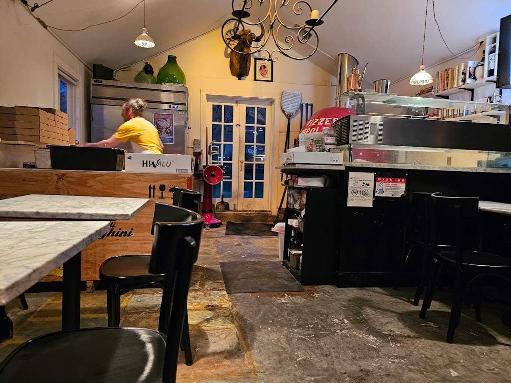 Lunetta Pizzeria 98070