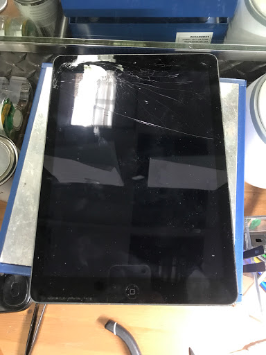 Mobile Phone Repair Shop «Mobile Rescue Tech Repair Danbury - iPad, iPhone Screen Repair», reviews and photos, 132 Federal Rd, Danbury, CT 06811, USA
