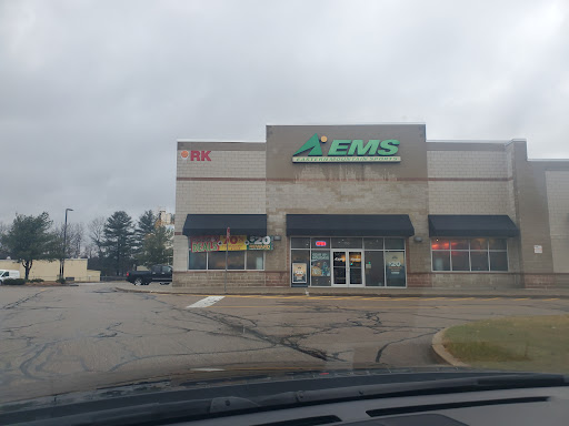 Outdoor Sports Store «Eastern Mountain Sports», reviews and photos, 753 Donald Lynch Blvd, Marlborough, MA 01752, USA