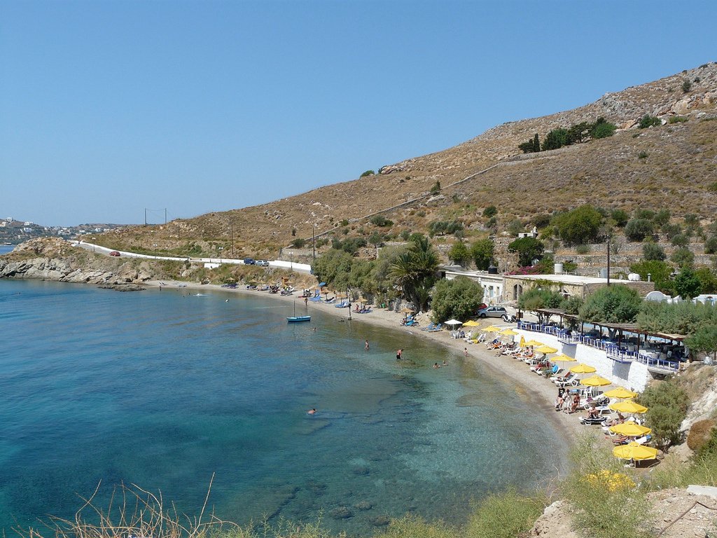 Two Liscaras'in fotoğrafı küçük koy ile birlikte