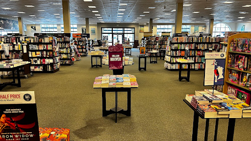Barnes & Noble image
