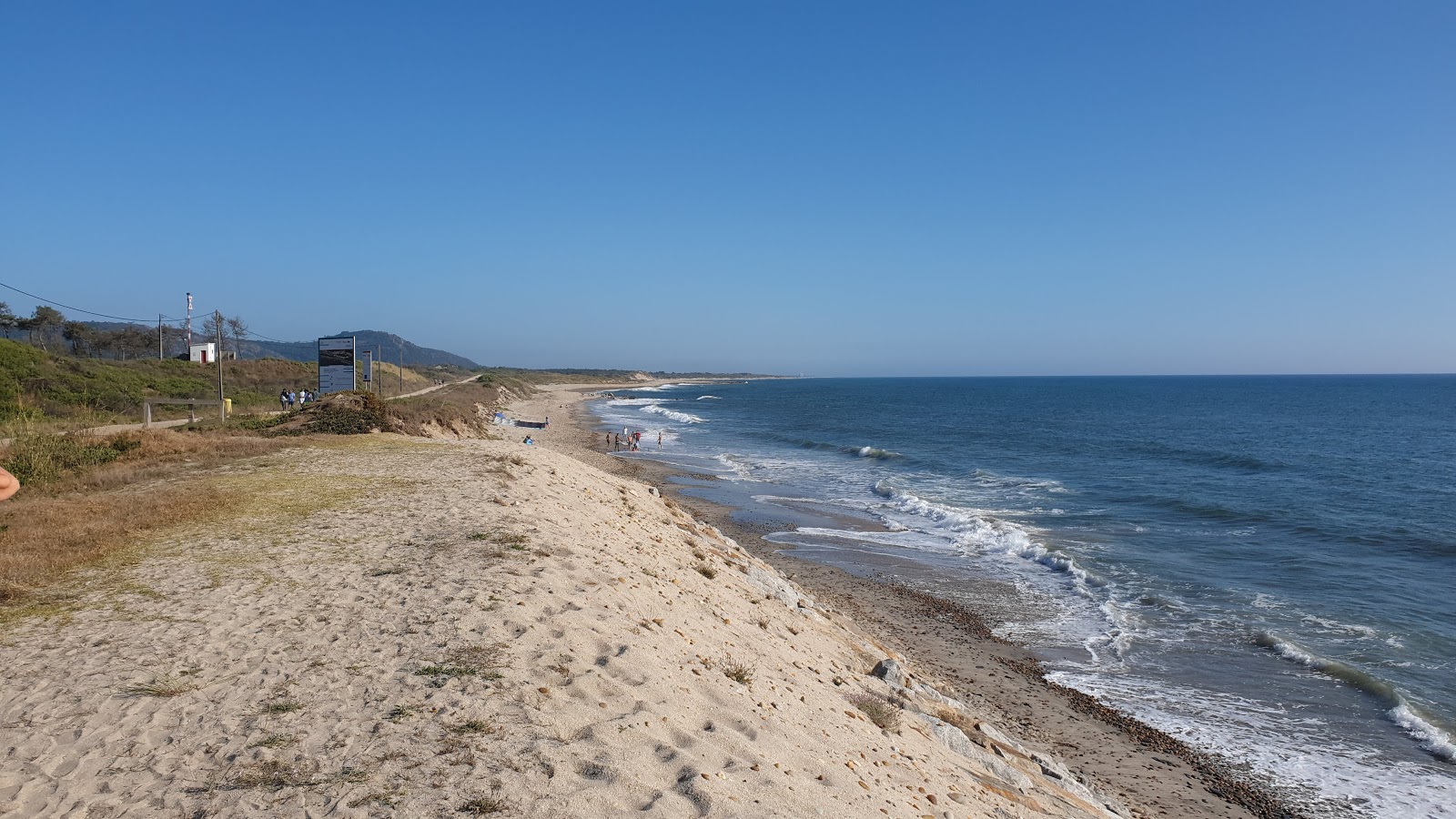 Zdjęcie Praia de Castelo do Neiva z powierzchnią turkusowa czysta woda