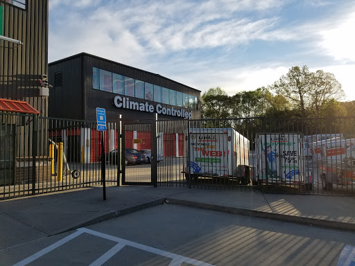 RV Storage Facility «U-Haul Moving & Storage at Clairmont Rd», reviews and photos, 2885 Clairmont Rd, Atlanta, GA 30329, USA