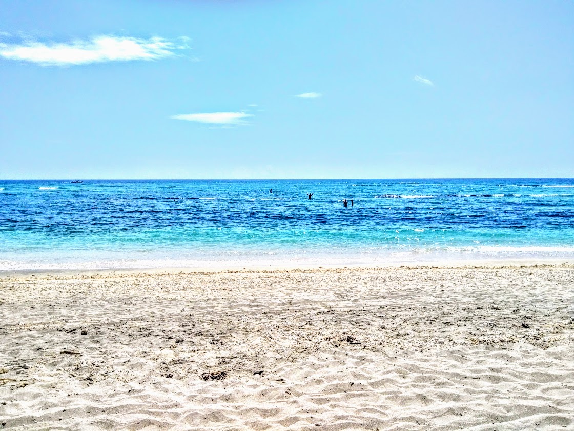 Photo de Gili Air Pelangi Beach avec l'eau cristalline de surface