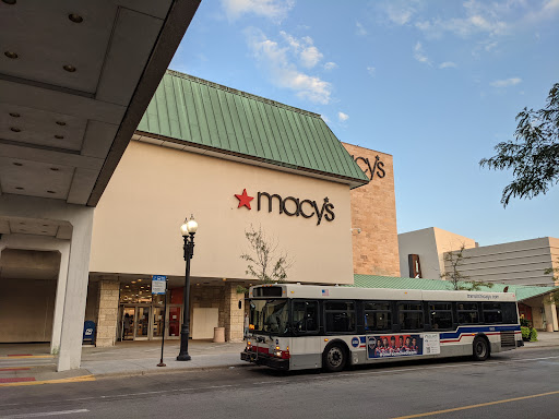 Shopping Mall «Westfield Old Orchard», reviews and photos, 4905 Old Orchard Shopping Center, Skokie, IL 60077, USA