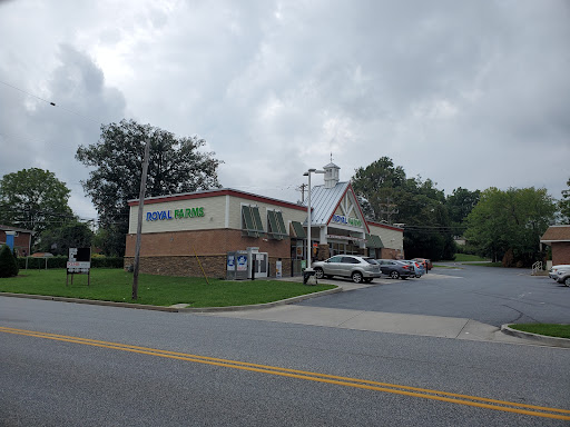 Convenience Store «Royal Farms», reviews and photos, 2330 Smith Ave, Baltimore, MD 21209, USA
