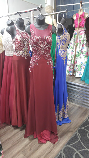 Bridal Shop «Bridal Couture», reviews and photos, 229 N Main St, Edwardsville, IL 62025, USA