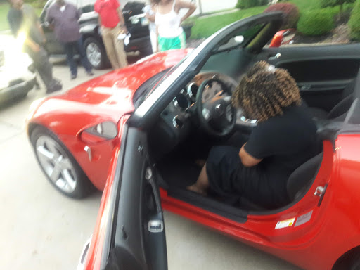 Used Car Dealer «Jordan Auto Sales», reviews and photos, 1420 E Galbraith Rd, Cincinnati, OH 45215, USA