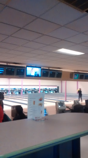 Bowling Alley «Rainbow Lanes», reviews and photos, 2748 19th Pl, Forest Grove, OR 97116, USA