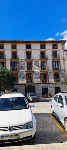 CASA GREGORIO FERRETERÍA HERRERÍA en Graus, Huesca