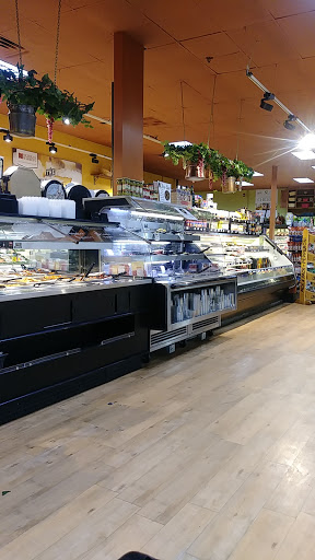 Grocery Store «Super Foodtown of Cedar Grove», reviews and photos, 597 Pompton Ave, Cedar Grove, NJ 07009, USA