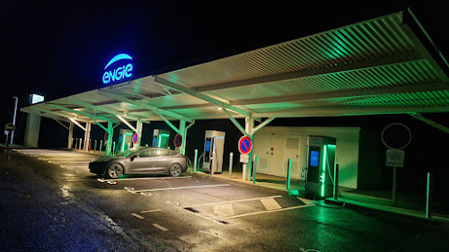 Borne de recharge de véhicules électriques ENGIE Station de recharge Beuzeville