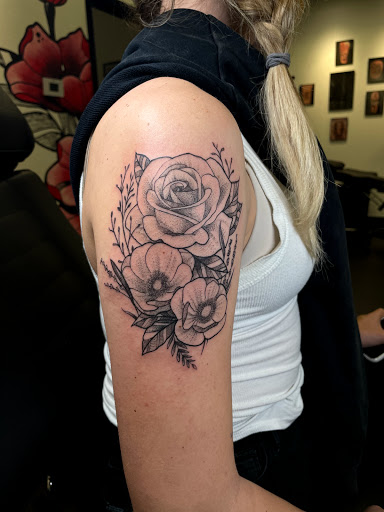 Explore beach tattoo ideas for womens, creative tattoo ideas in New Braunfels, available at Onyx Tattoos & Piercings