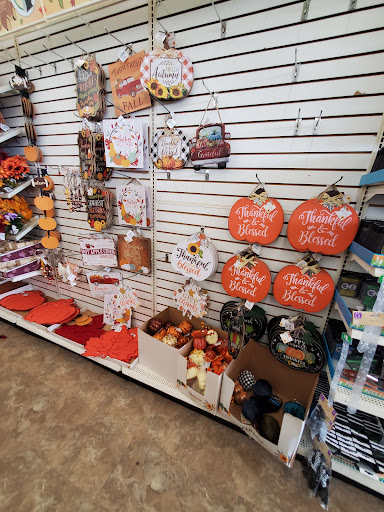 Dollar Store «Dollar Tree», reviews and photos, 8727 S Ridgeland Ave, Oak Lawn, IL 60453, USA