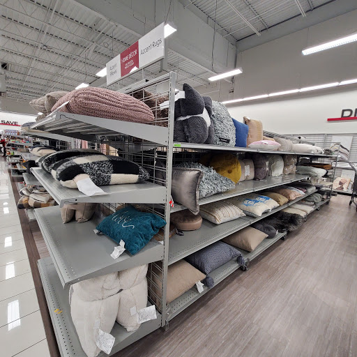 Shopping Mall «Middlesex Mall», reviews and photos, 6747 Hadley Rd, South Plainfield, NJ 07080, USA