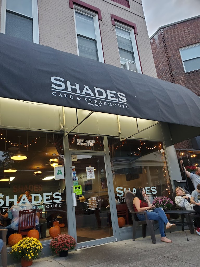Shades Café & Steakhouse 40965