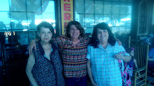 American Restaurant «Cracker Barrel Old Country Store», reviews and photos, 800 N Interstate Dr, Norman, OK 73072, USA