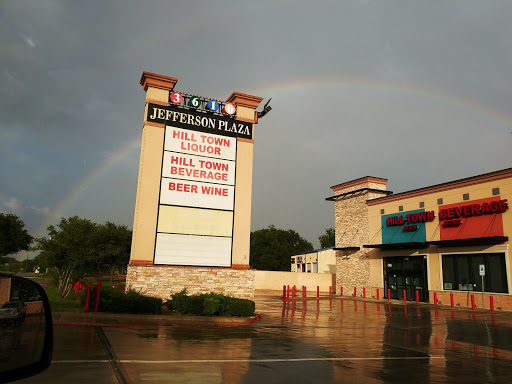 Liquor Store «Hill Town Liquor», reviews and photos, 3610 W Jefferson Blvd #200, Dallas, TX 75211, USA