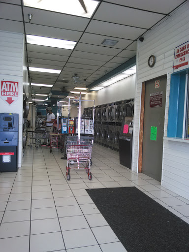 Laundromat «Waters Coin Laundry», reviews and photos, 7302 W Waters Ave, Tampa, FL 33634, USA