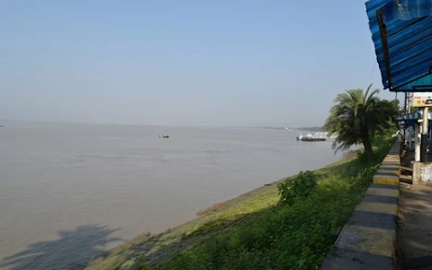 Diamond Harbour River Side image