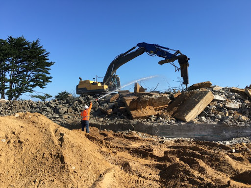 Demolition contractor Long Beach