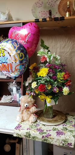 Florist «Bibbs Flowers And Gifts», reviews and photos, 3418 Lake Crest Dr, Gainesville, GA 30506, USA