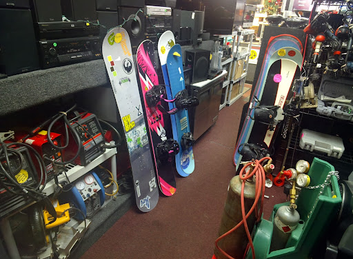 Pawn Shop «Associated Pawn Brokers Inc», reviews and photos, 1851 Pulaski Hwy, Edgewood, MD 21040, USA