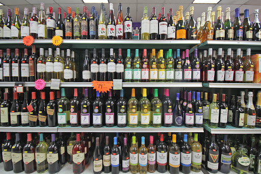 Liquor Store «Buy Low Liquor Store», reviews and photos, 3360 W Montrose Ave, Chicago, IL 60618, USA