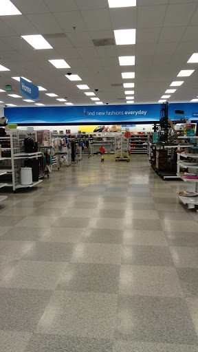 Clothing Store «Ross Dress for Less», reviews and photos, 2520 Sycamore Rd, DeKalb, IL 60115, USA