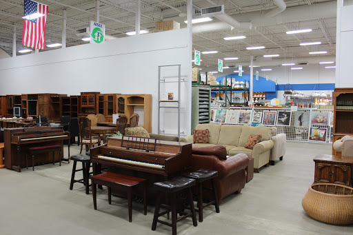 Building Materials Store «ReStore Fox Valley Habitat for Humanity», reviews and photos, 4100 Fox Valley Center Dr, Aurora, IL 60504, USA