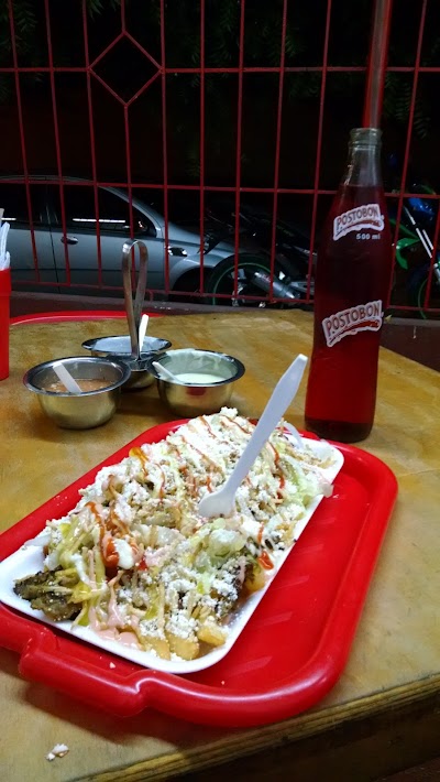Photos of La Le&ntilde;a