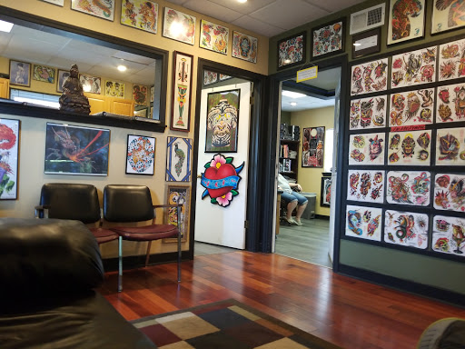 Tattoo Shop «Skin Thrills Tattoo & Body Piercing Studio», reviews and photos, 5005 Williamson Rd, Roanoke, VA 24012, USA