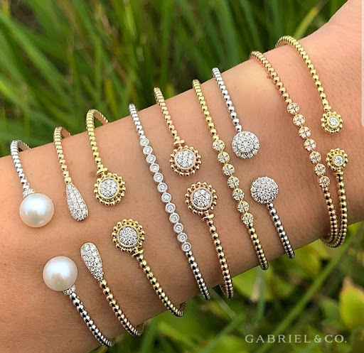 Jewelry Store «Cambridge Jewelers», reviews and photos, 76 Maple Dr, Hudson, OH 44236, USA