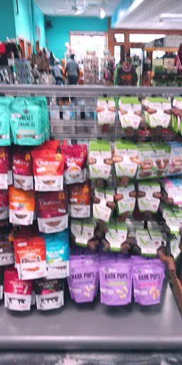 Pet Supply Store «Fuzzybutz Pet Bakery Inc», reviews and photos, 306 State St, St Joseph, MI 49085, USA