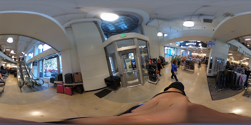 Department Store «Nordstrom Rack 12th Street», reviews and photos, 555 12th St NW c120, Washington, DC 20004, USA