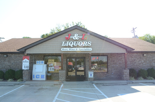 Liquor Store «J & L Liquors», reviews and photos, 322 Hester Dr, White House, TN 37188, USA