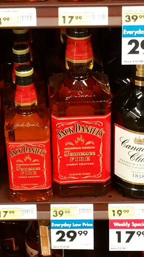 Grocery Store «Smart & Final Extra!», reviews and photos, 250 E 10th St, Gilroy, CA 95020, USA