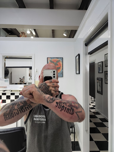 Body Piercing Shop «Body Graphics», reviews and photos, 5303 NJ-70, Pennsauken Township, NJ 08109, USA