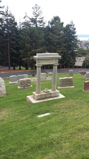 Cemetery «Sunset View Cemetery & Mortuary», reviews and photos, 101 Colusa Ave, El Cerrito, CA 94530, USA