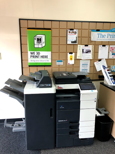 Shipping and Mailing Service «The UPS Store», reviews and photos, 2312 Far Hills Ave, Dayton, OH 45419, USA